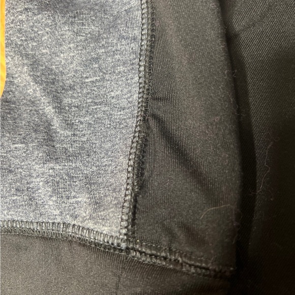 PINK University Kentucky size small women’s quarter zip - Picture 3 of 8